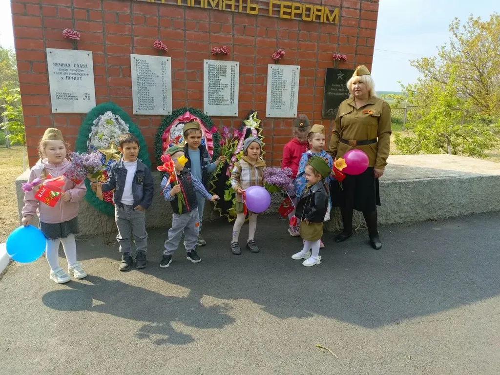 почтили ПАМЯТЬ
